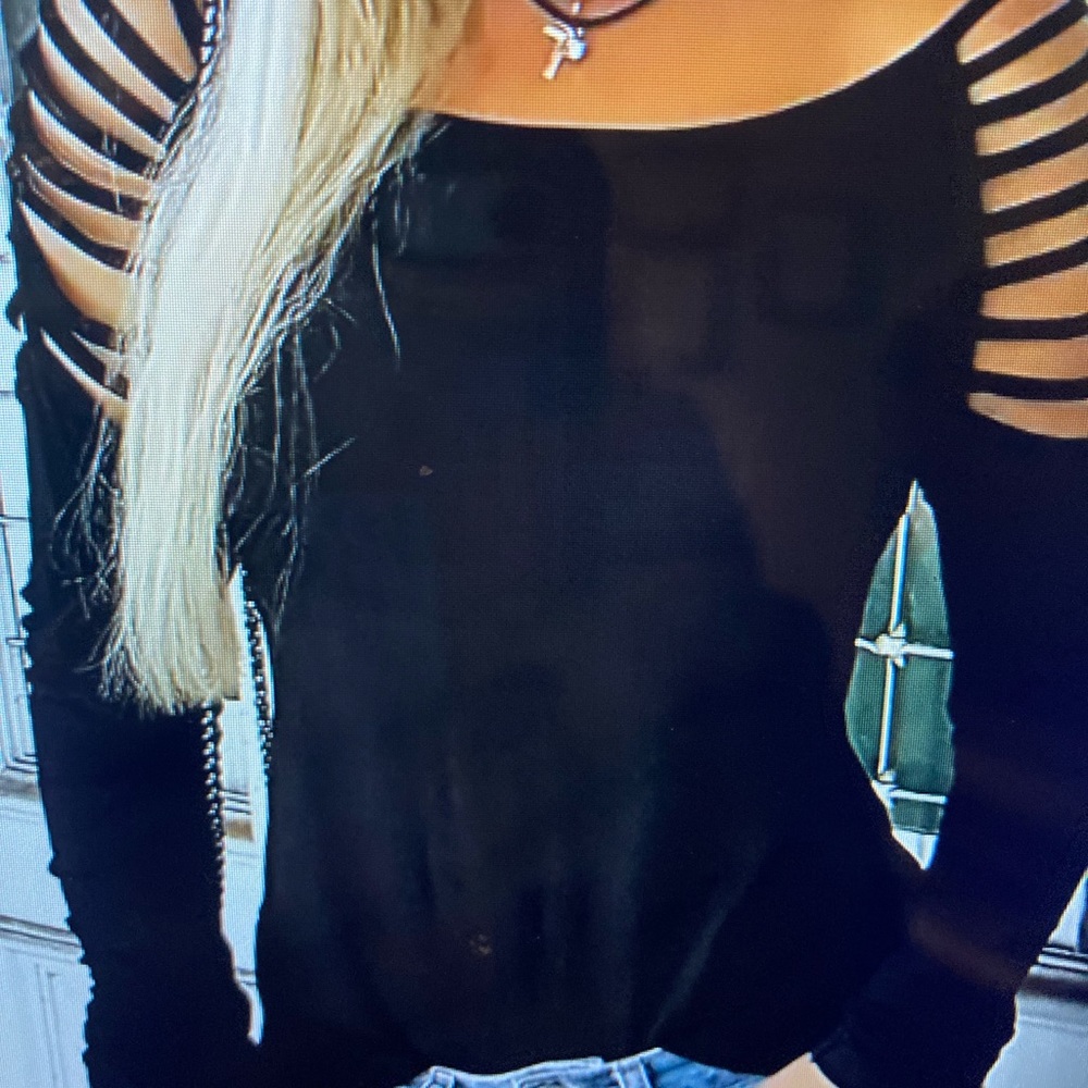 black strappy sweater long sleeve 8/10